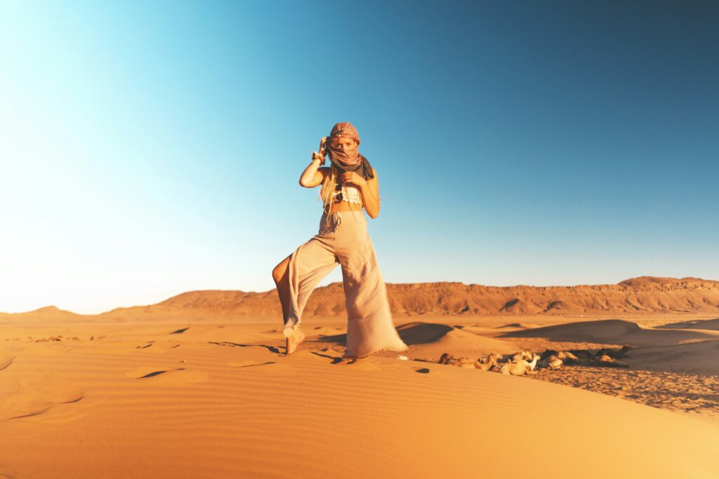 Belly Dance Desert Safari Dubai A girl Belly Dance Desert Safari Dubai