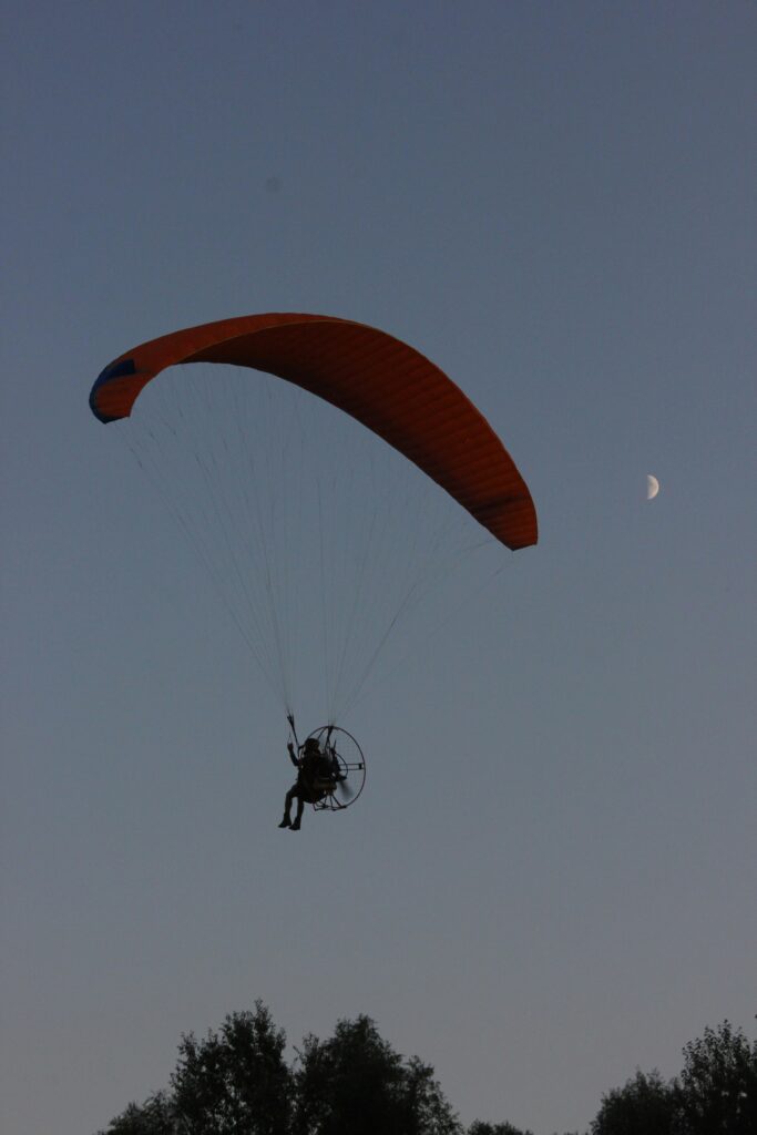 Person Doing Perachuting Hop On Hop Off Dubai